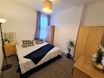 apartment in Priory Park Road, Kilburn, NW6