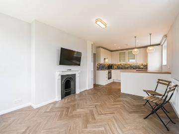 apartment in Prior Street