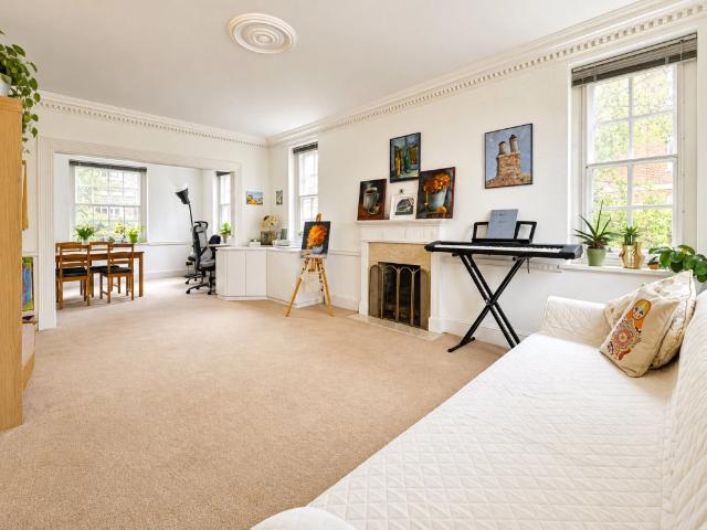 apartment in Prince Arthur Road, London, NW3