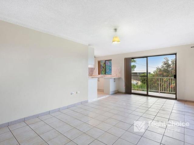 Apartment in quiet cul de sac