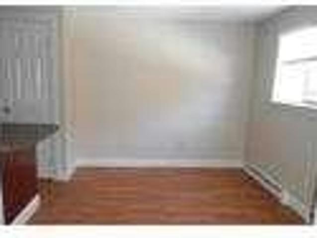 Apartment in quiet area, spacious with big kitchen