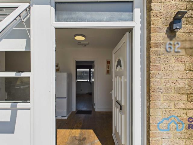 apartment in RM4 Westmead | Farnborough | GU14 7SG