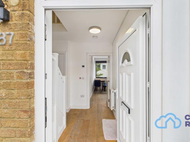 apartment in RM1 Eastmead | Farnborough | GU14 7SA