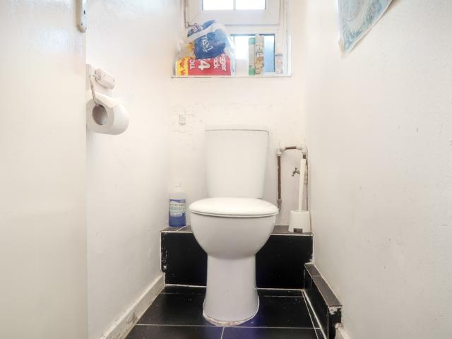 apartment in RM1 Green Bank | Wapping | London | E1W 2PU