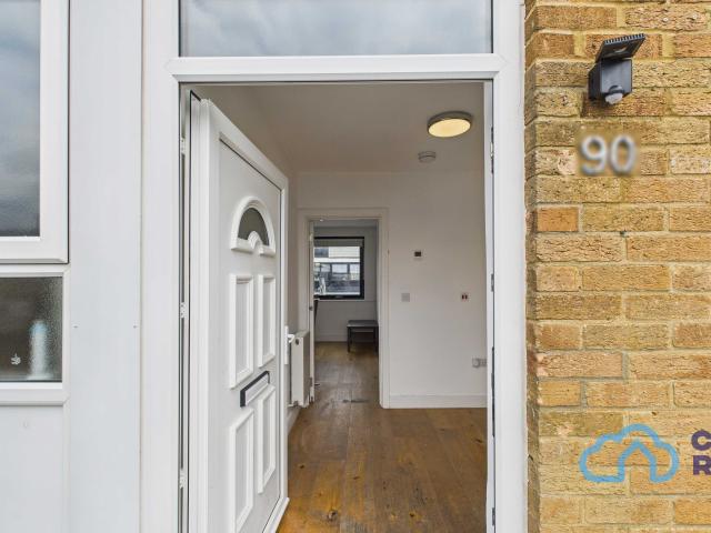 apartment in RM1 Westmead | Farnborough | GU14 7SG