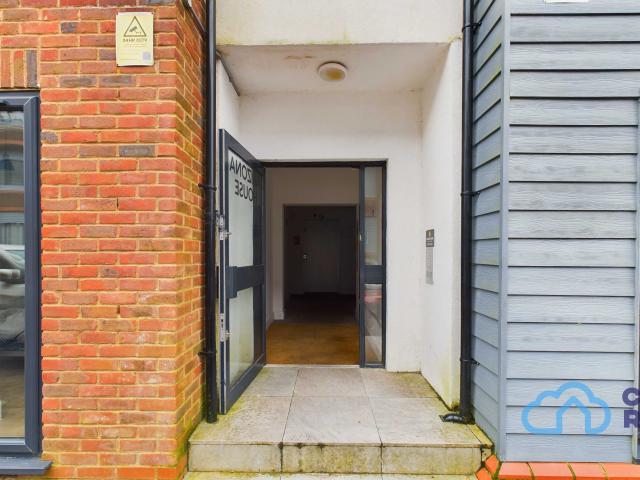 apartment in RM2 Cantelupe Road | East Grinstead | RH19 3TT