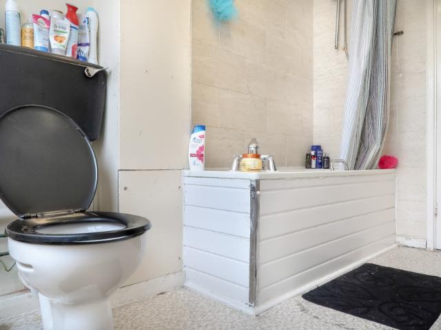 apartment in RM2 Coborn Road | Bow | London | E3 2DP