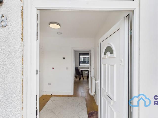 apartment in RM2 Westmead | Farnborough | GU14 7SG