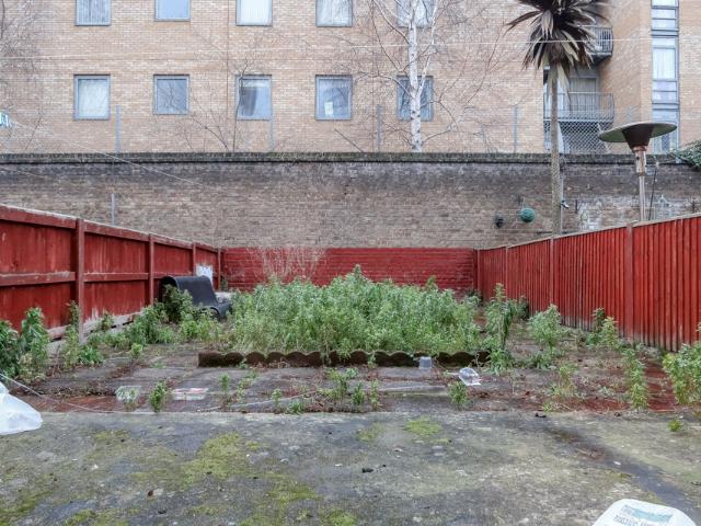 house in 89AL RM3 Alpha Grove| Isle of Dogs | London | E14 8PG