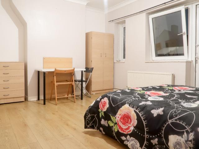 apartment in RM3 Colebert Avenue | Bethnal Green | London | E1 4JP