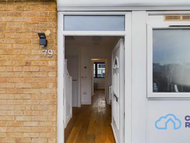 apartment in RM3 Eastmead | Farnborough | GU14 7SA