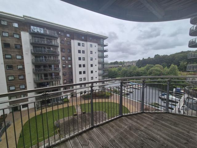 apartment in Roma, Victoria Wharf, Cardiff