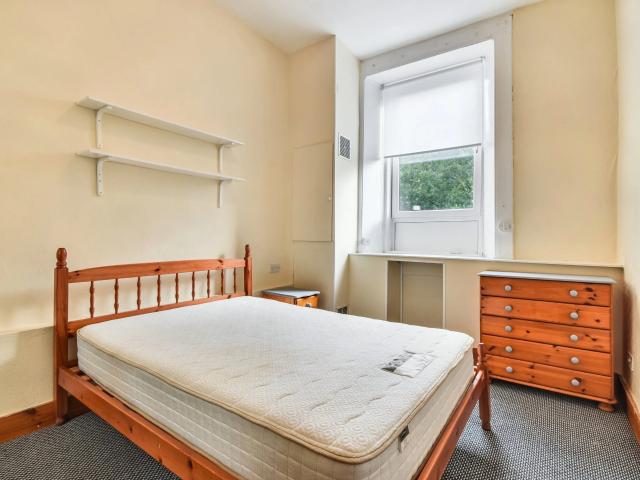 apartment in Room 2, 2 2, 15 Highburgh Road, Glasgow, G12