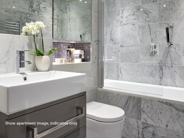 apartment in Raglan House, London, SE1 6TJ