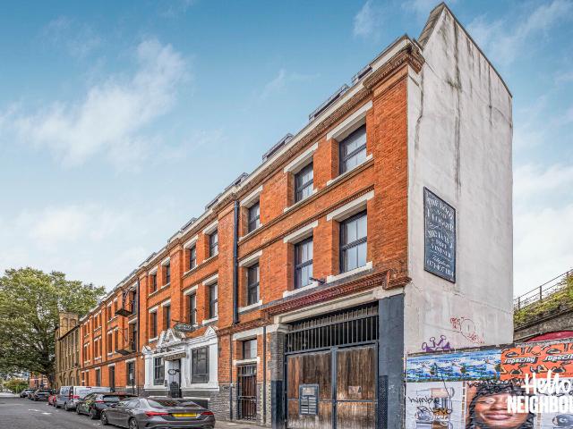 apartment in Redcross Way