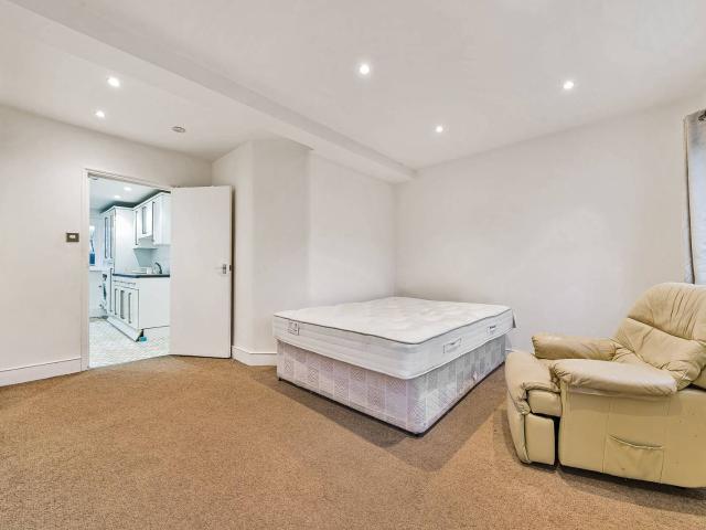 apartment in Richmond Road