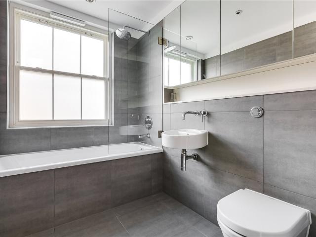 apartment in Richford Street,, W6