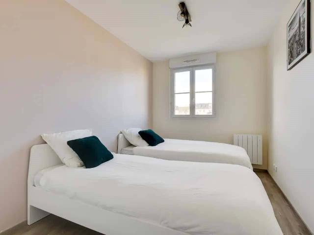 Apartment in Rue de l'Épinette, Magny le Hongre with 2 bedrooms