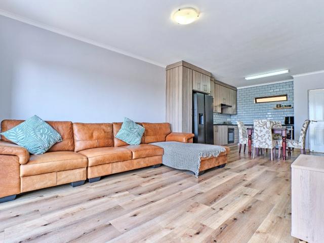 apartment in Ruimsig, Roodepoort, Gauteng