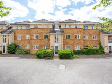 apartment in Rushmere Court, HP3
