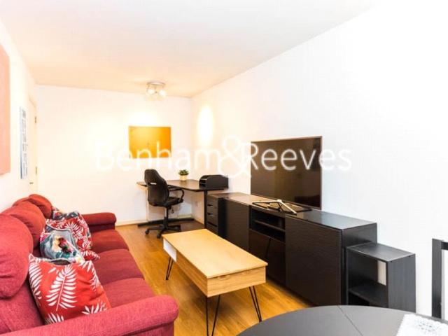 apartment in Russell Road, Kensington, W14