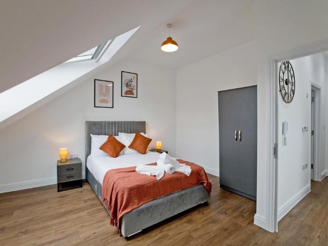 apartment in Woodberry Grove, Manor House, London, N4 1SN