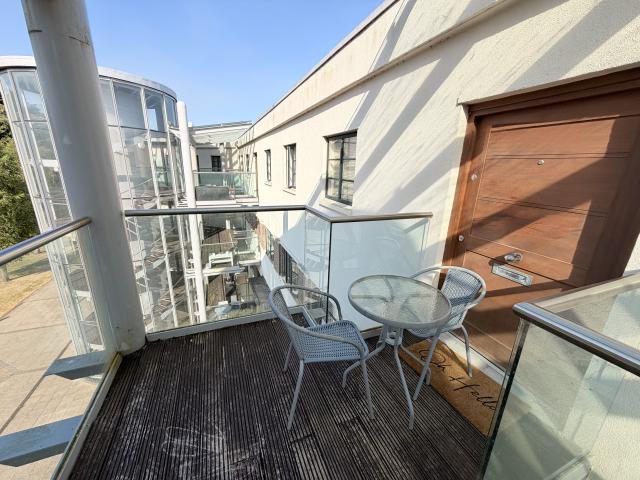 apartment in Woodlands, Hayes Road