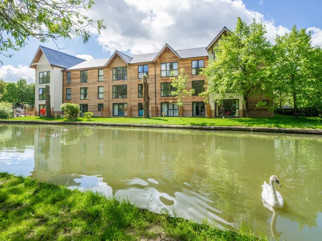 apartment in Waterside House, Peartree Bridge MK6