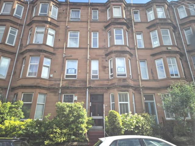apartment in Waverley Street, Glasgow