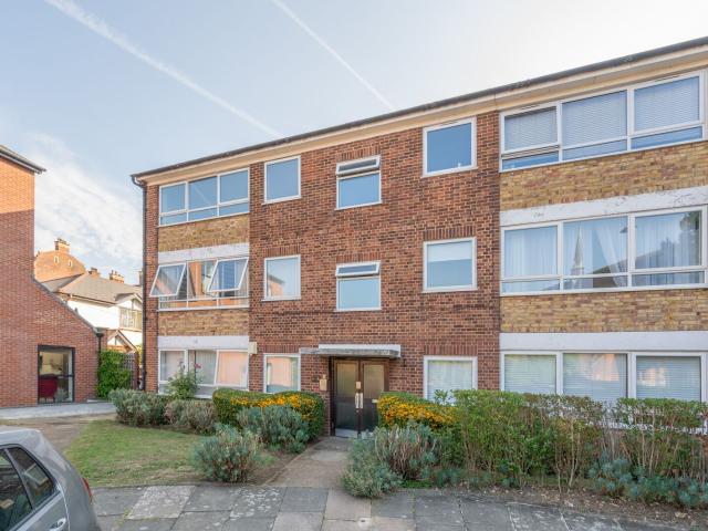apartment in Waynflete Street