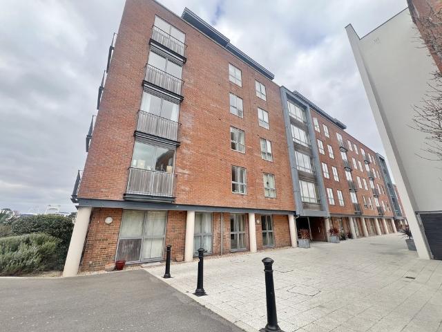 apartment in Weevil Lane, Gosport
