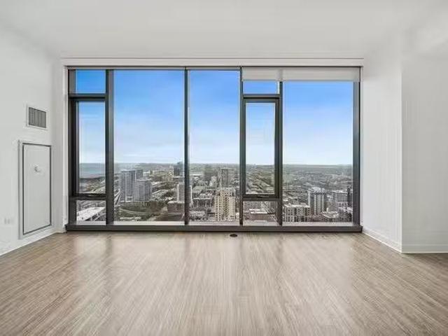 Apartment in West Loop
