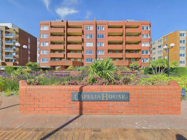 apartment in West Parade, Worthing, BN11