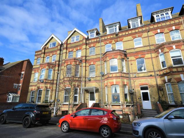apartment in Westbourne Gardens, Folkestone, CT20