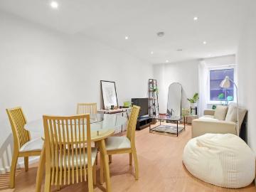 Apartment to rent in Upper Ground SE1 London - Lift