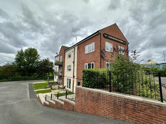 apartment in Whitehall Road, Drighlington, Bradford
