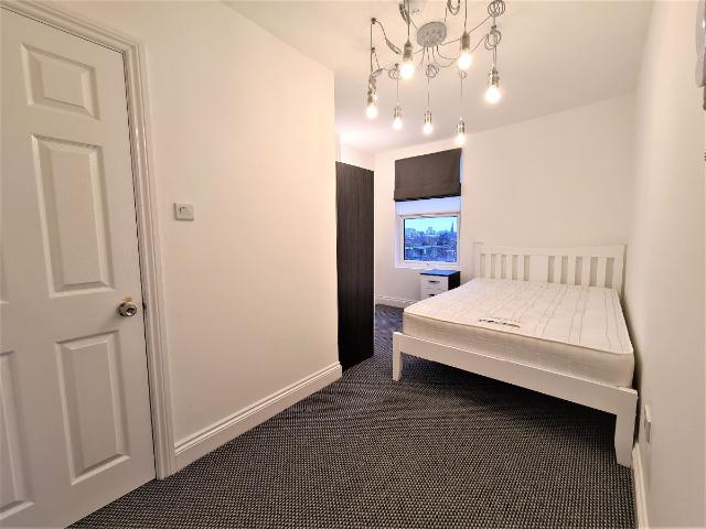 apartment in Willesden Lane, Kilburn NW6