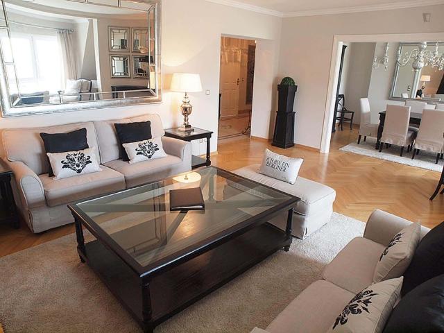 Apartment in Winterfeldtstraße, Berlin for 104 m² with 2 bedrooms