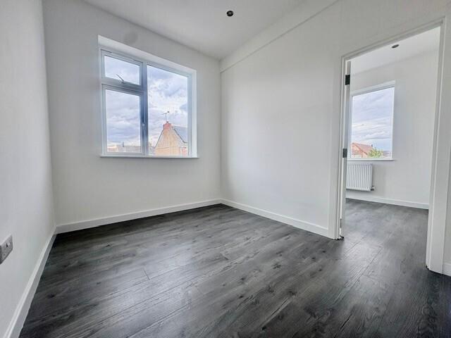 apartment in TOWN CENTRE