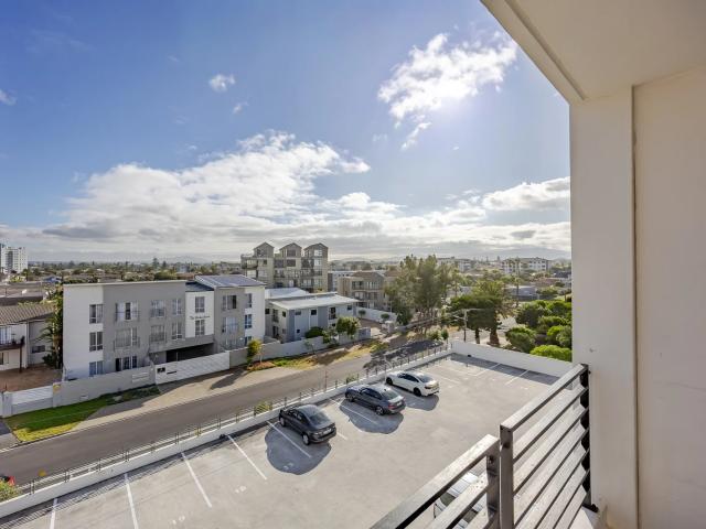 apartment in Table View, Blouberg, Western Cape