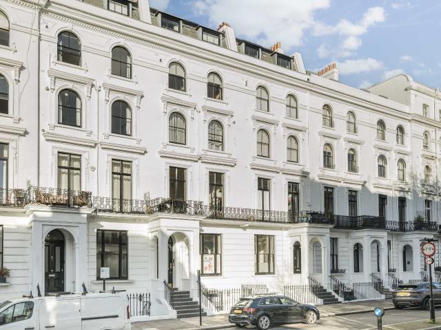 apartment in Talbot Road, Notting Hill, W2