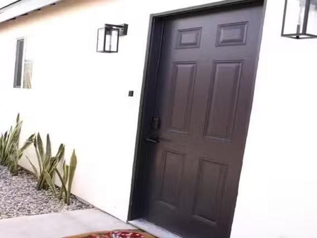 Apartment in Tarzana