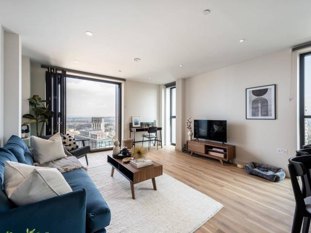 apartment in Ten Degrees