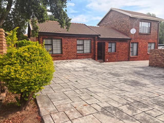 apartment in Thatchfield Estate, Centurion, Gauteng