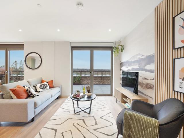 apartment in The Oakgate, Surrey, KT22 7RZ