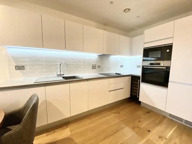 apartment in The Axium Windmill Street