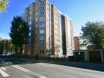 apartment in The Drive, Hove