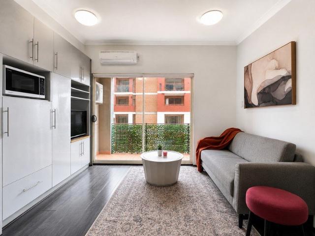 APARTMENT IN THE HEART OF SURRY HILLS FURNISHED