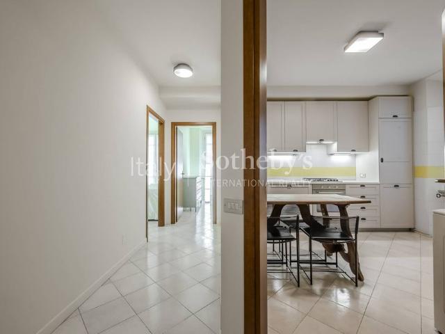 Apartment in the heart of the historic center of Arona