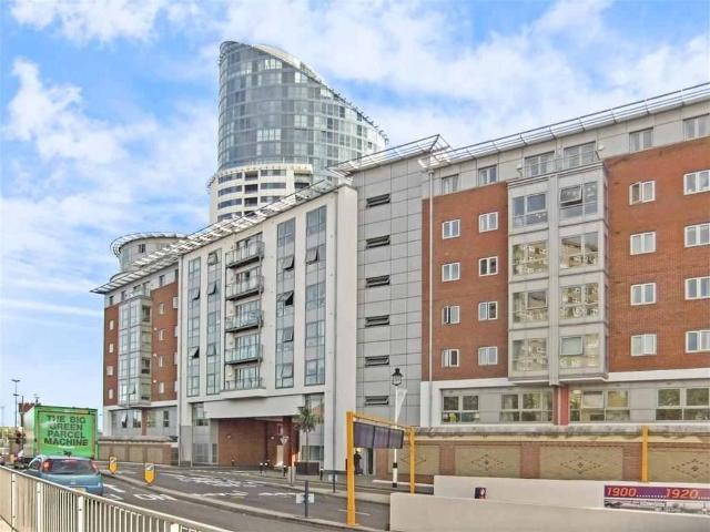 apartment in The Round House, Gunwharf Quays, Portsmouth